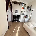 Sunny Apartment With Seine View